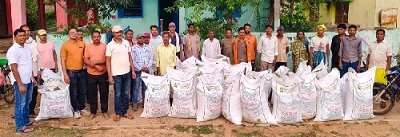कोटमीकला के किसानों को मिला उन्नत मूंगफली बीज