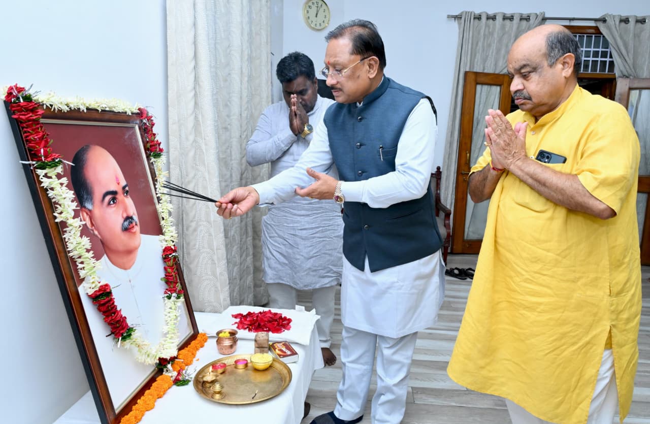 मुख्यमंत्री ने डॉ. श्यामा प्रसाद मुखर्जी की जयंती पर किया नमन